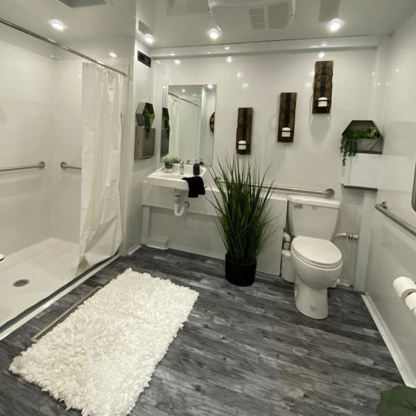 ADA Shower Trailer rental in Fresno  - The Lavatory Nor Cal