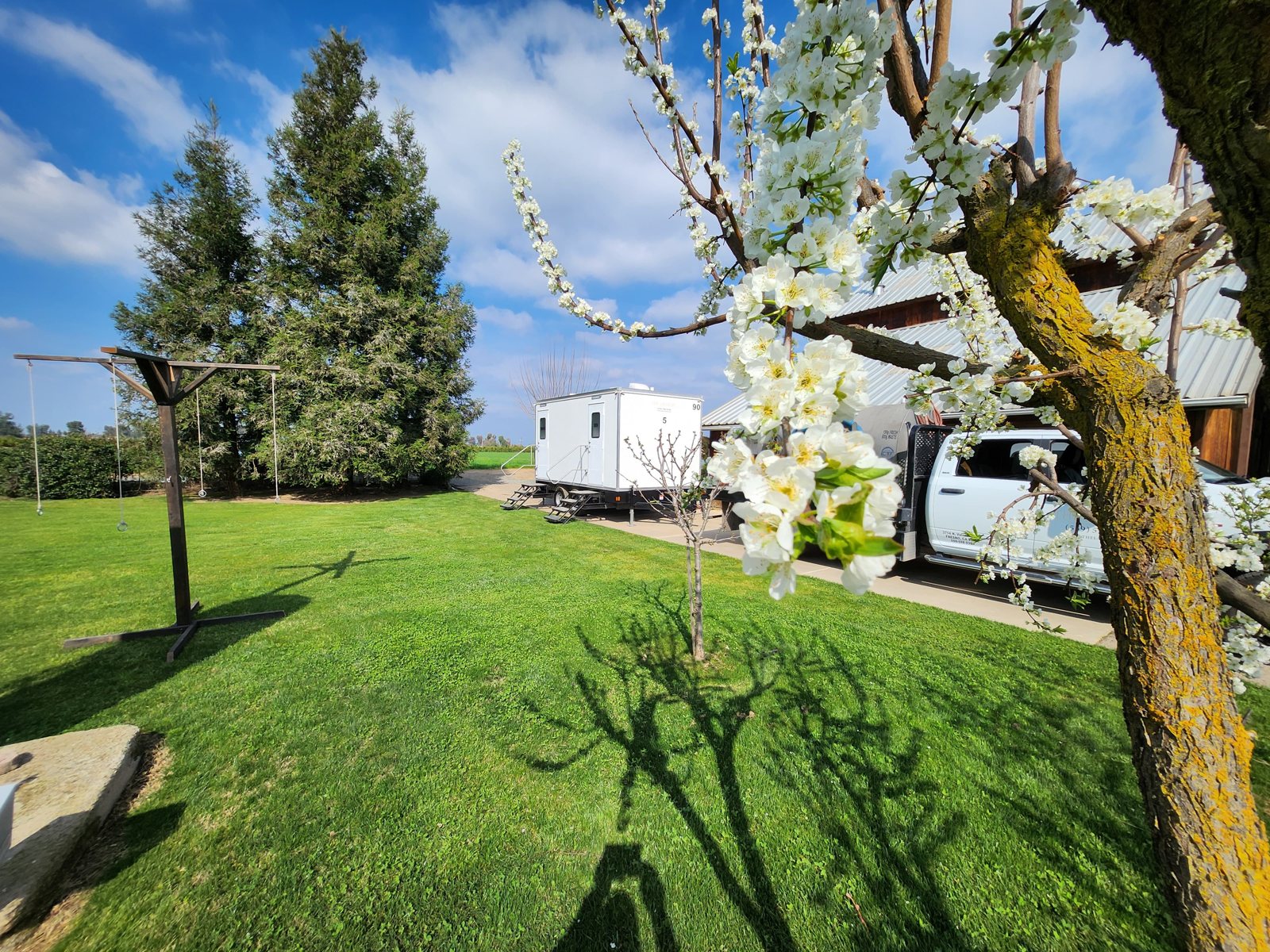 5-Station Restroom Trailer available for weddings and Receptions around Antioch